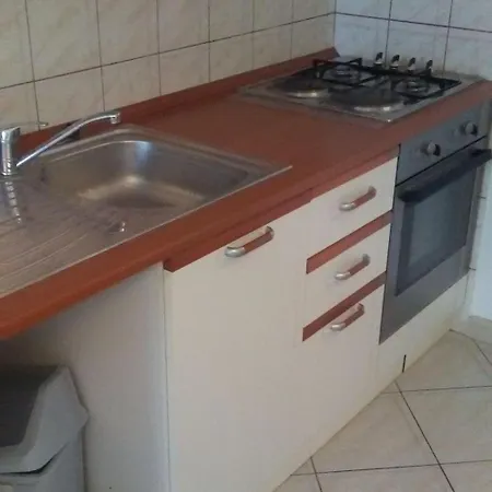 Mate 3 By Interhome Apartman Bol